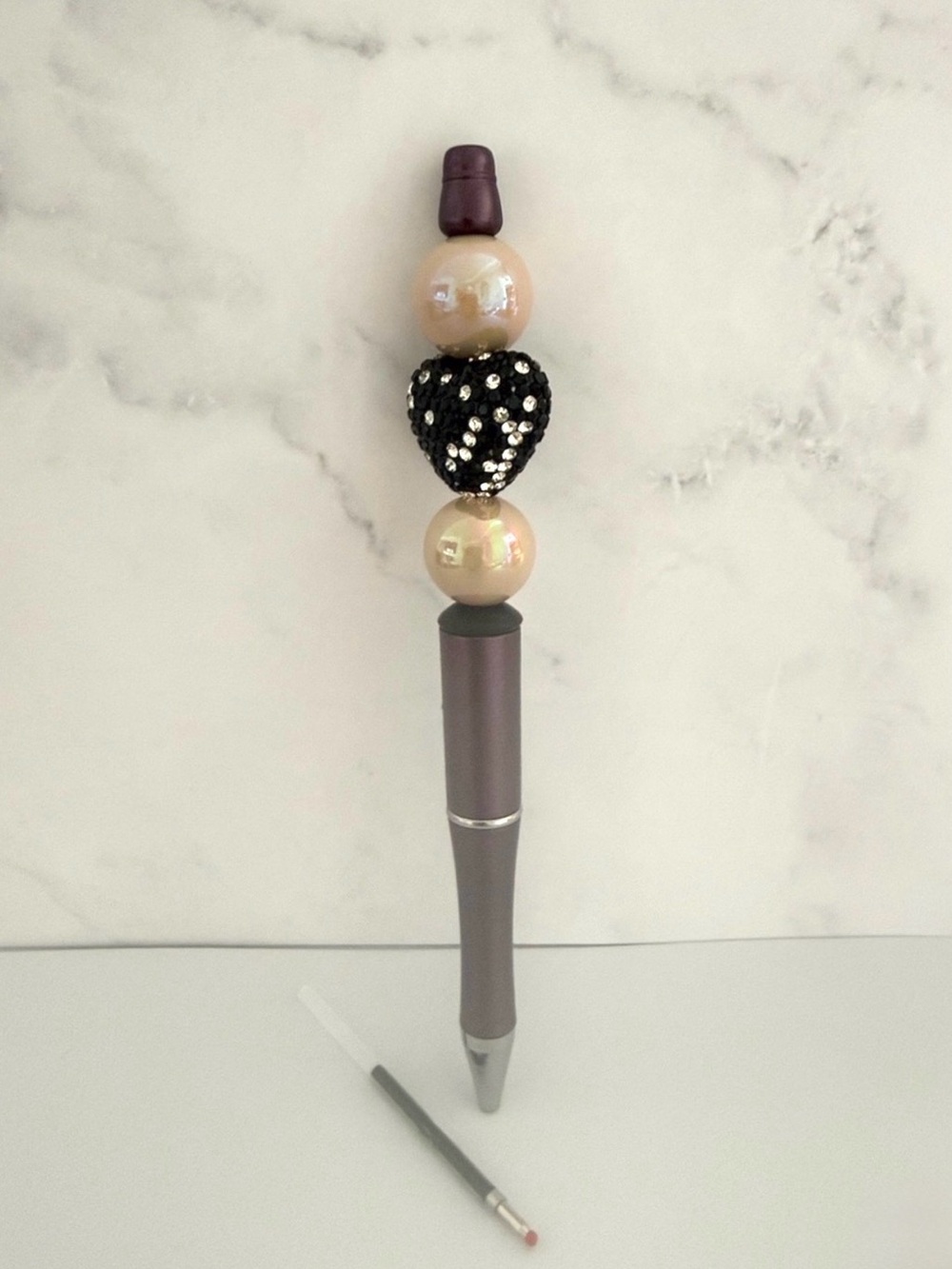 ✨ 🖊️Glamour  Handmade Beaded Pen. Comes with ink refill